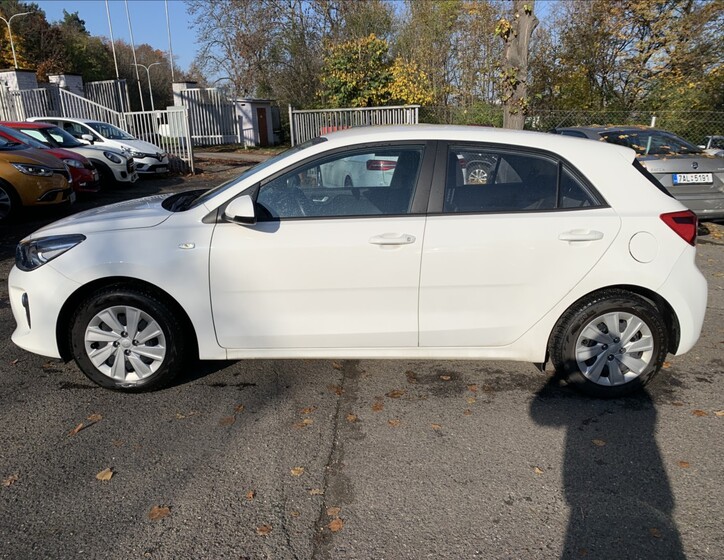 KIA Rio 5