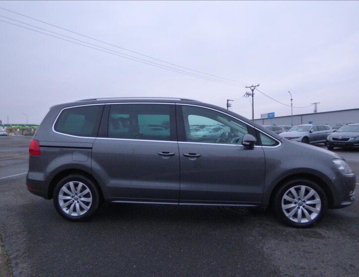 Volkswagen Sharan Kombi 2,0 l 125 kw