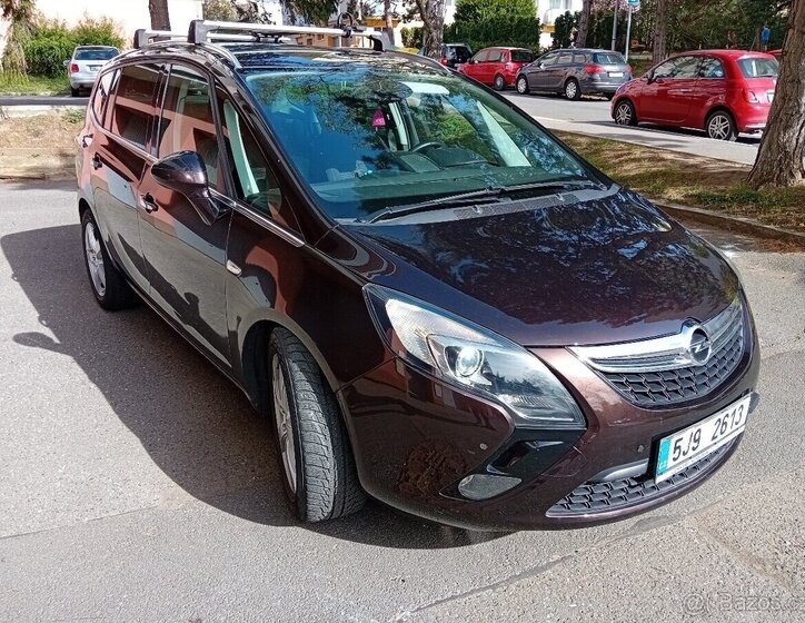 Opel Zafira 2