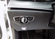 Mercedes-Benz Třídy E 27