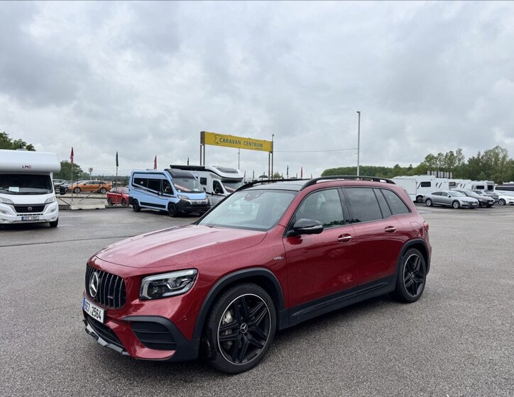 Mercedes-Benz GLB SUV / Terénní 2,0 l 225 kw