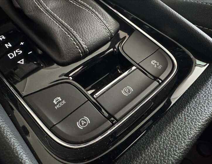 Škoda Karoq SUV / Terénní 2,0 l 85 kw