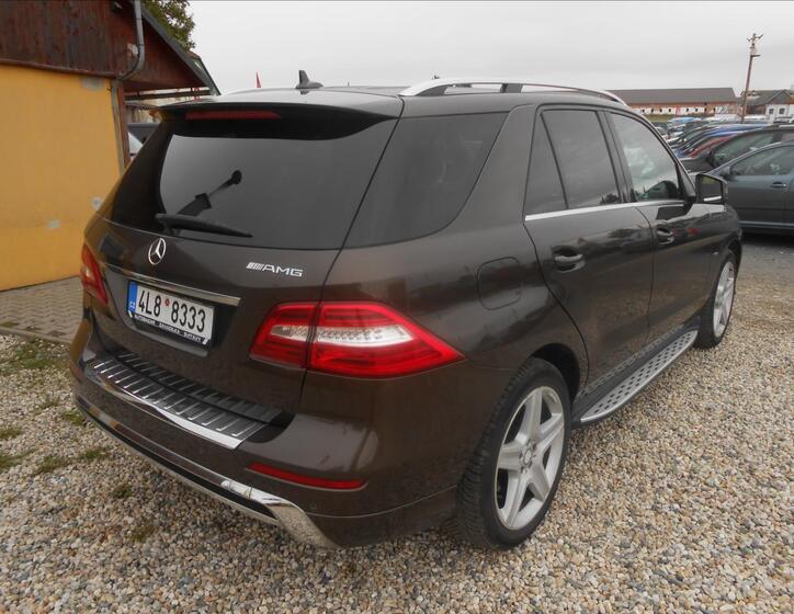 Mercedes-Benz Třídy M 6