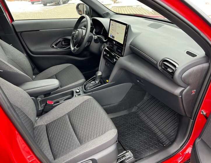 Toyota Yaris Cross SUV 1,5 l 68 kw