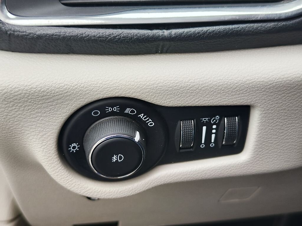 Chrysler Pacifica MPV 3,6 l 214 kw