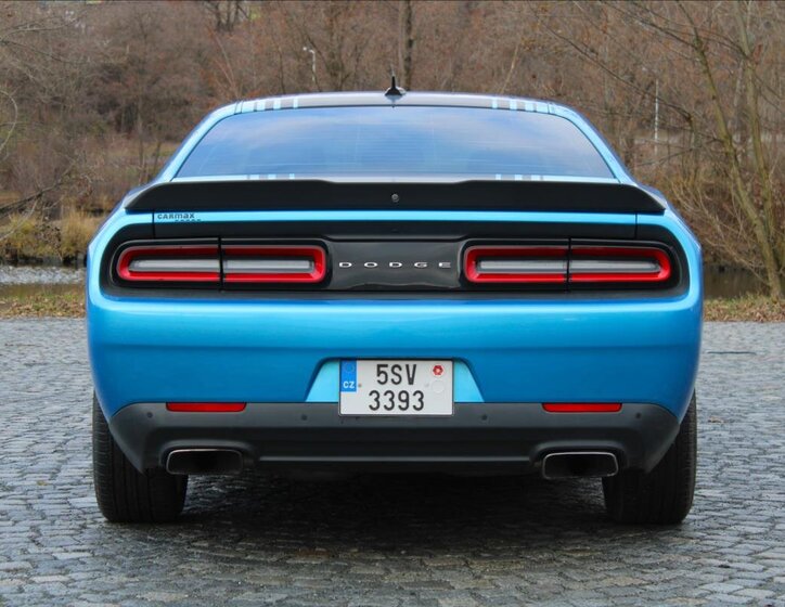 Dodge Challenger 9