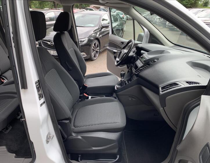 Ford Tourneo Connect 12