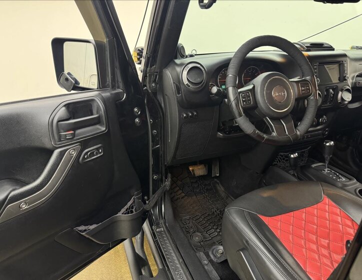 Jeep Wrangler SUV 3,6 l 209 kw