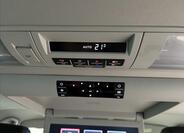 Volkswagen Multivan 27