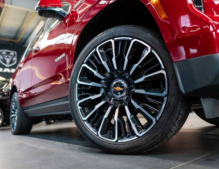 Chevrolet Tahoe SUV 6,2 l 313 kw