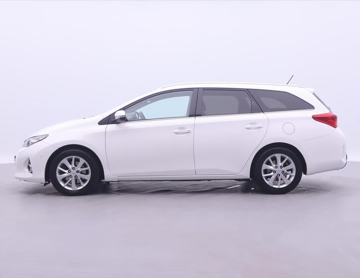 Toyota Auris 4