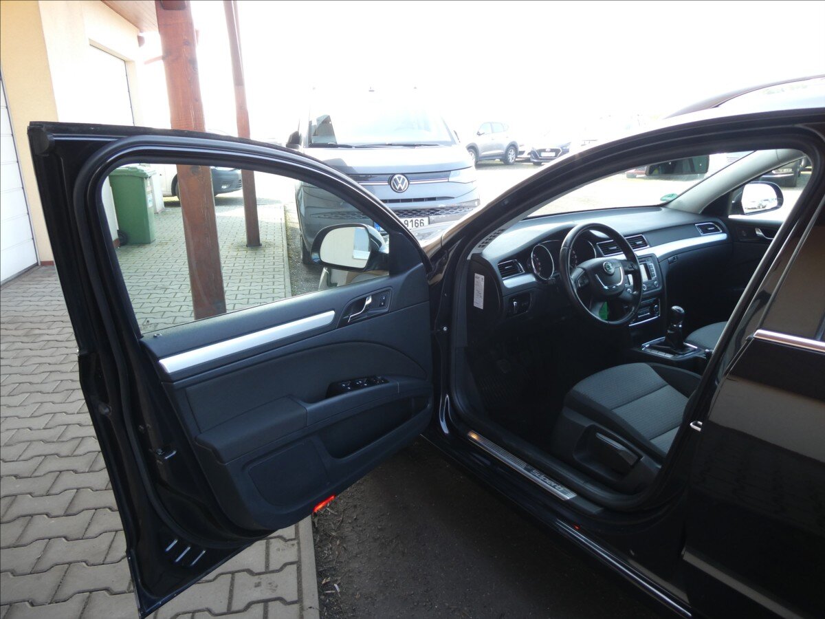 Škoda Superb Kombi 2,0 l 103 kw