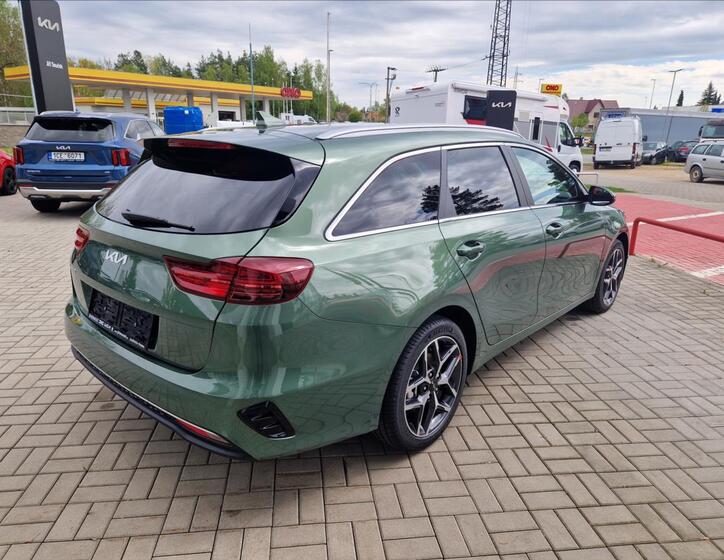 KIA Ceed 5
