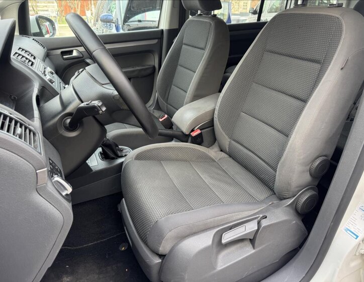 Volkswagen Touran MPV 1,6 l 77 kw