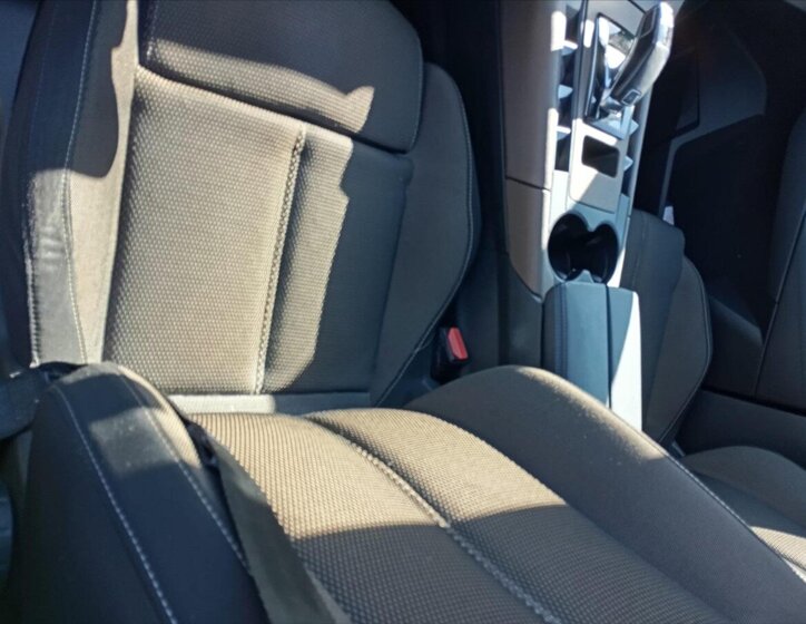 DS Automobiles DS7 Crossback Kombi 2,0 l 130 kw