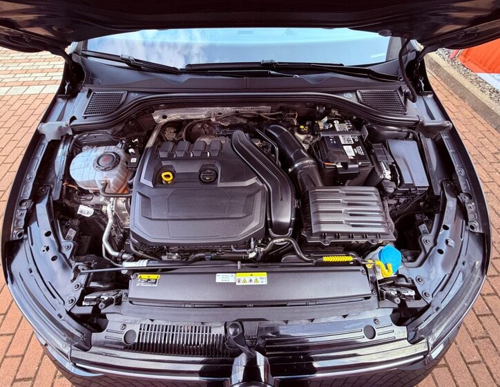 Volkswagen Golf Kombi 1,5 l 96 kw