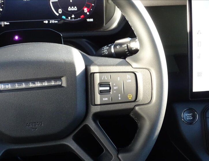 Land Rover Defender SUV 3,0 l 257 kw