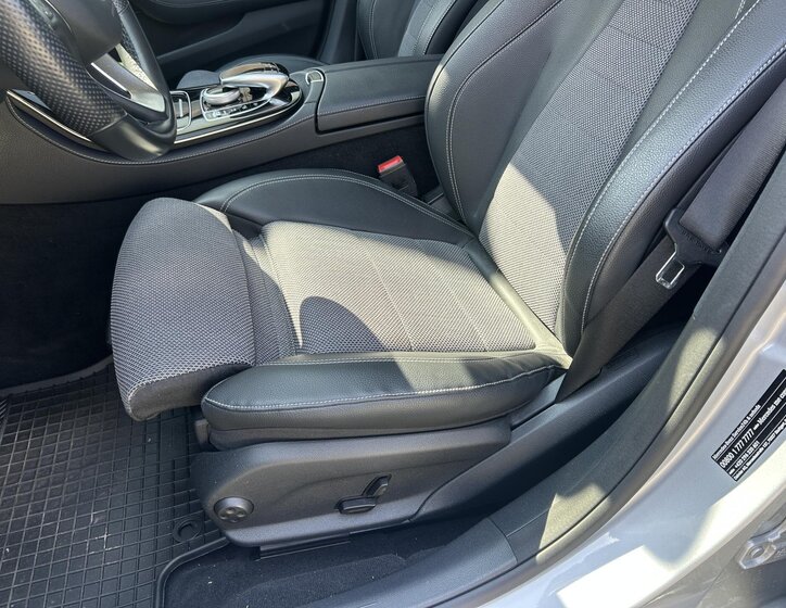 Mercedes-Benz Třídy E Sedan / Limuzína 3,0 l 190 kw