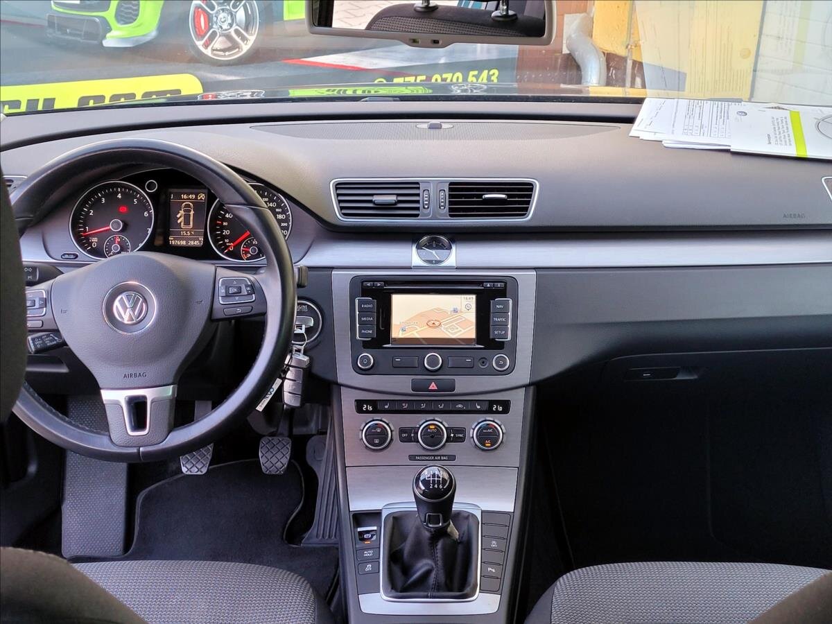 Volkswagen Passat Kombi 1,4 l 90 kw