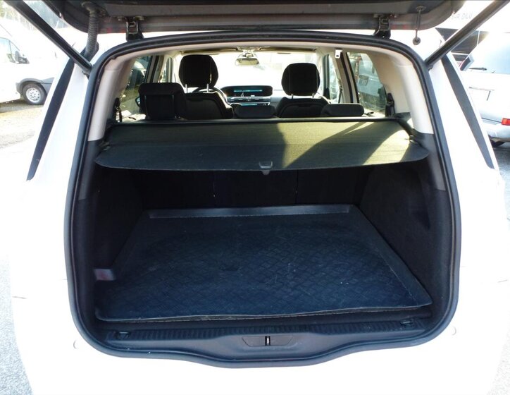 Citroën Grand C4 Picasso Kombi 2,0 l 110 kw