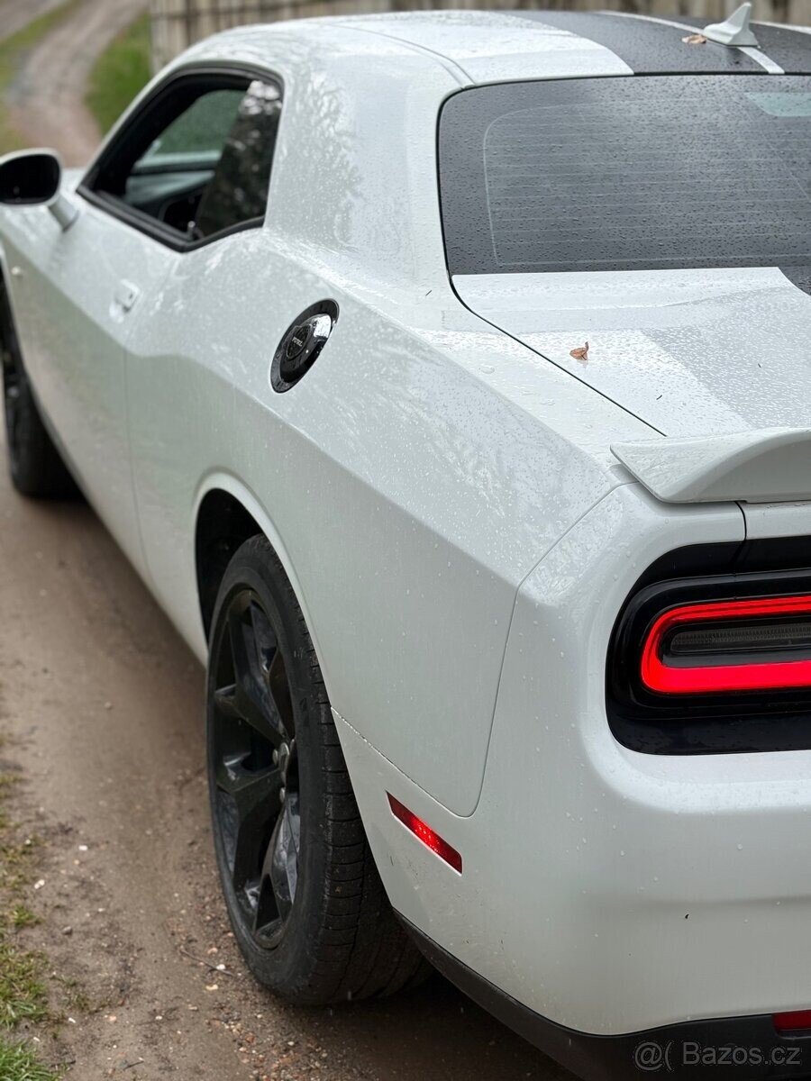 Dodge Challenger Kupé 3,6 l 226 kw
