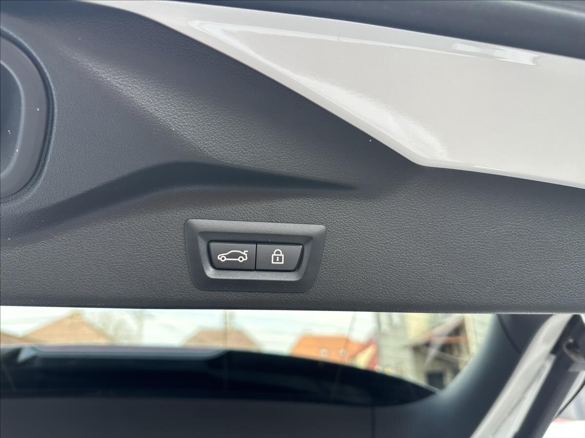 BMW X5 SUV / Terénní 3,0 l 195 kw