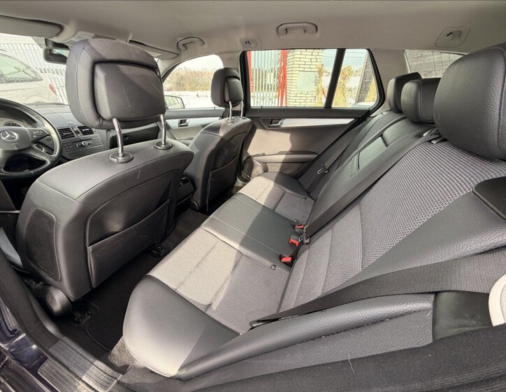 Mercedes-Benz Třídy C Kombi 2,1 l 125 kw