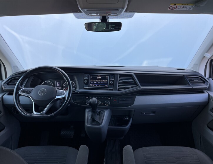 Volkswagen Caravelle 17