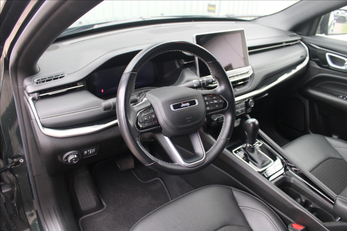 Jeep Compass SUV / Terénní 1,3 l 110 kw