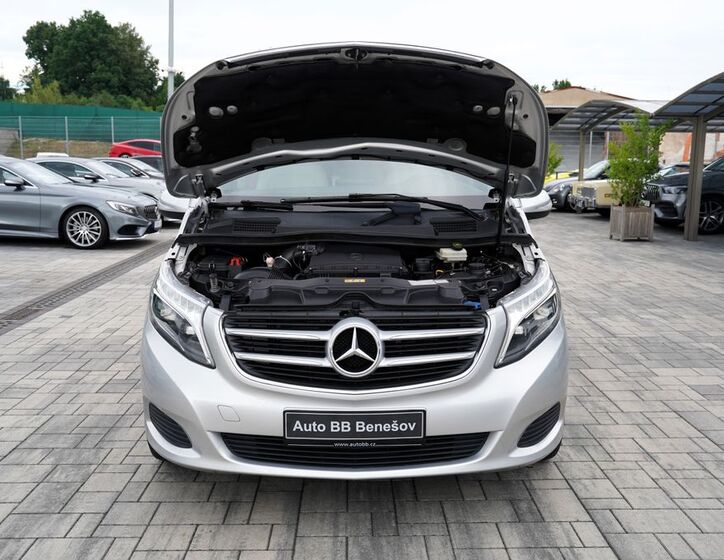 Mercedes-Benz Třídy V 9