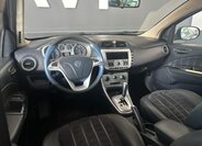 Lancia Delta Hatchback 1,6 l 88 kw