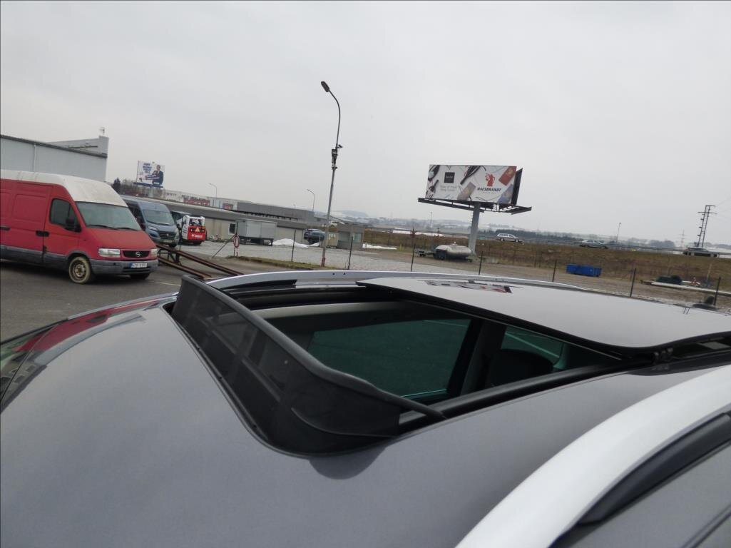 Volkswagen Sharan Kombi 2,0 l 125 kw