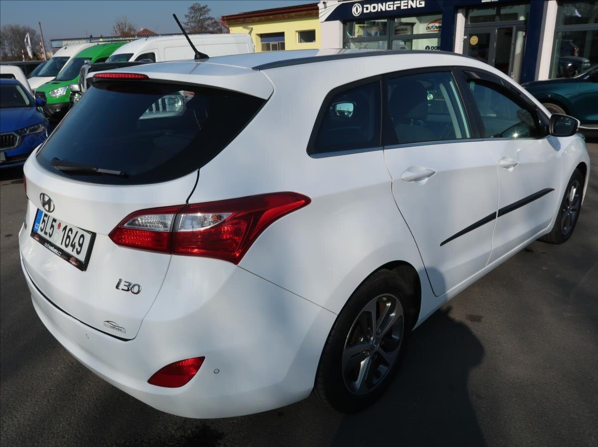 Hyundai i30 Kombi 1,6 l 88 kw