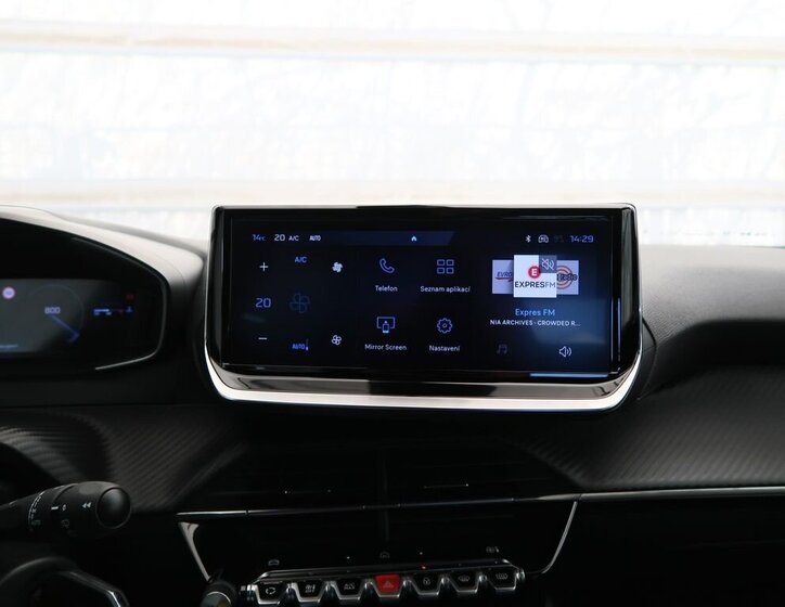 Peugeot 2008 SUV / Terénní 1,2 l 74 kw