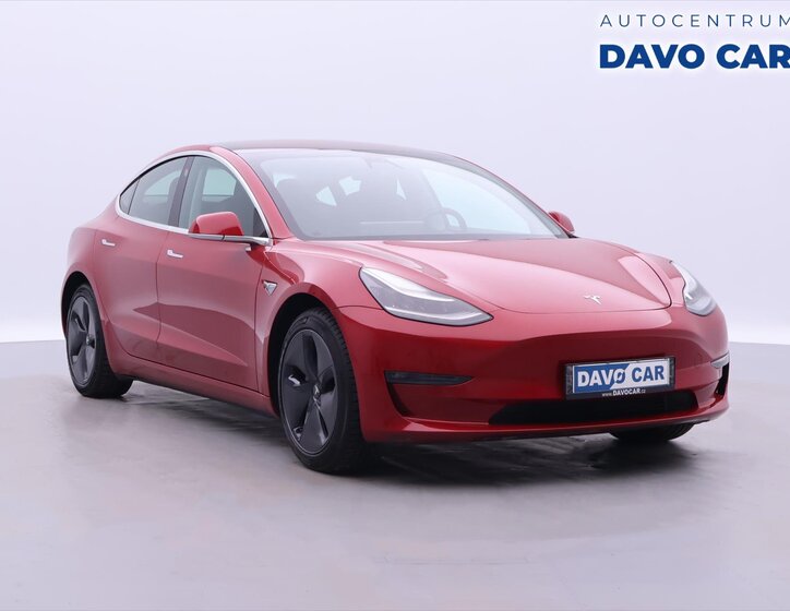 Tesla Model 3 Sedan / Limuzína 0,0 350 kw