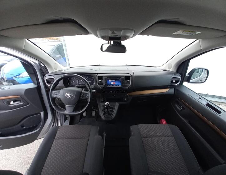 Toyota ProAce Verso 11