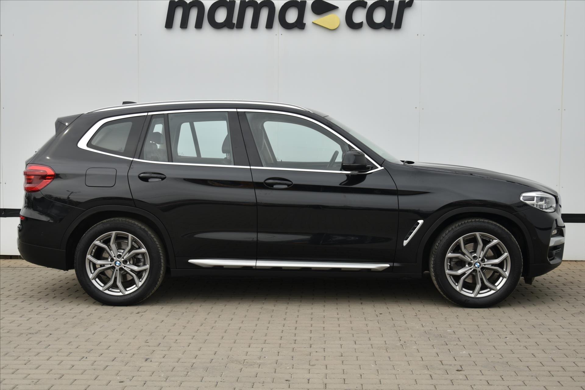 BMW X3 SUV / Terénní 2,0 l 140 kw