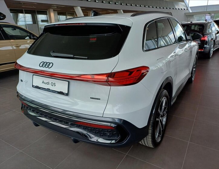 Audi Q5 SUV 2,0 l 150 kw