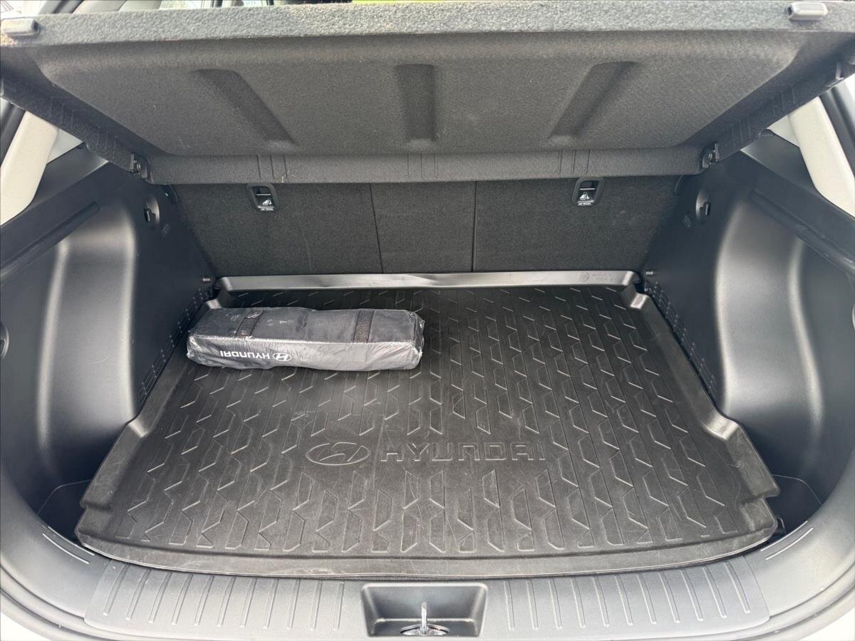 Hyundai Kona SUV / Terénní 1,6 l 101 kw