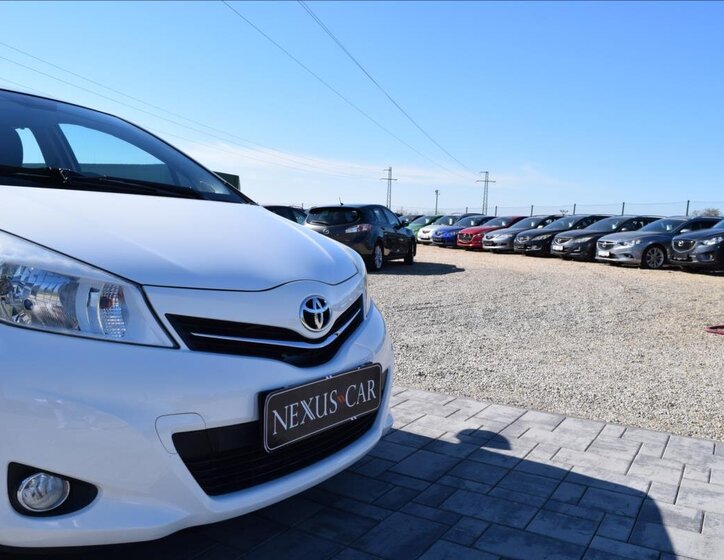 Toyota Yaris Hatchback 998,0 51 kw