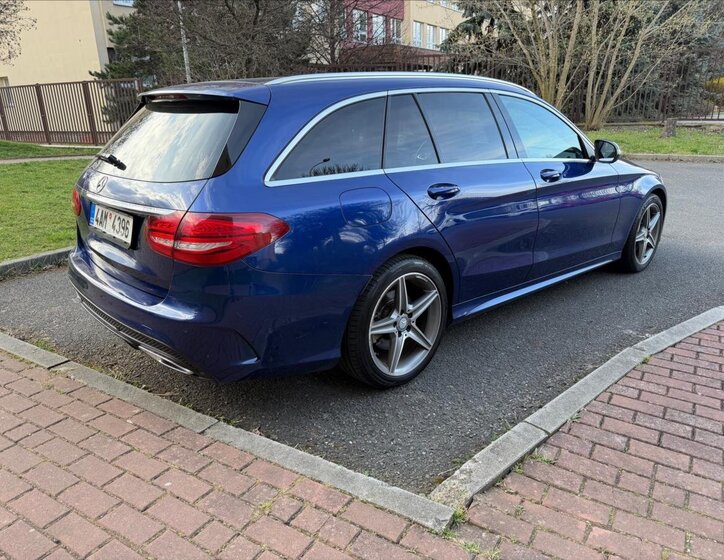Mercedes-Benz Třídy C Kombi 2,1 l 150 kw