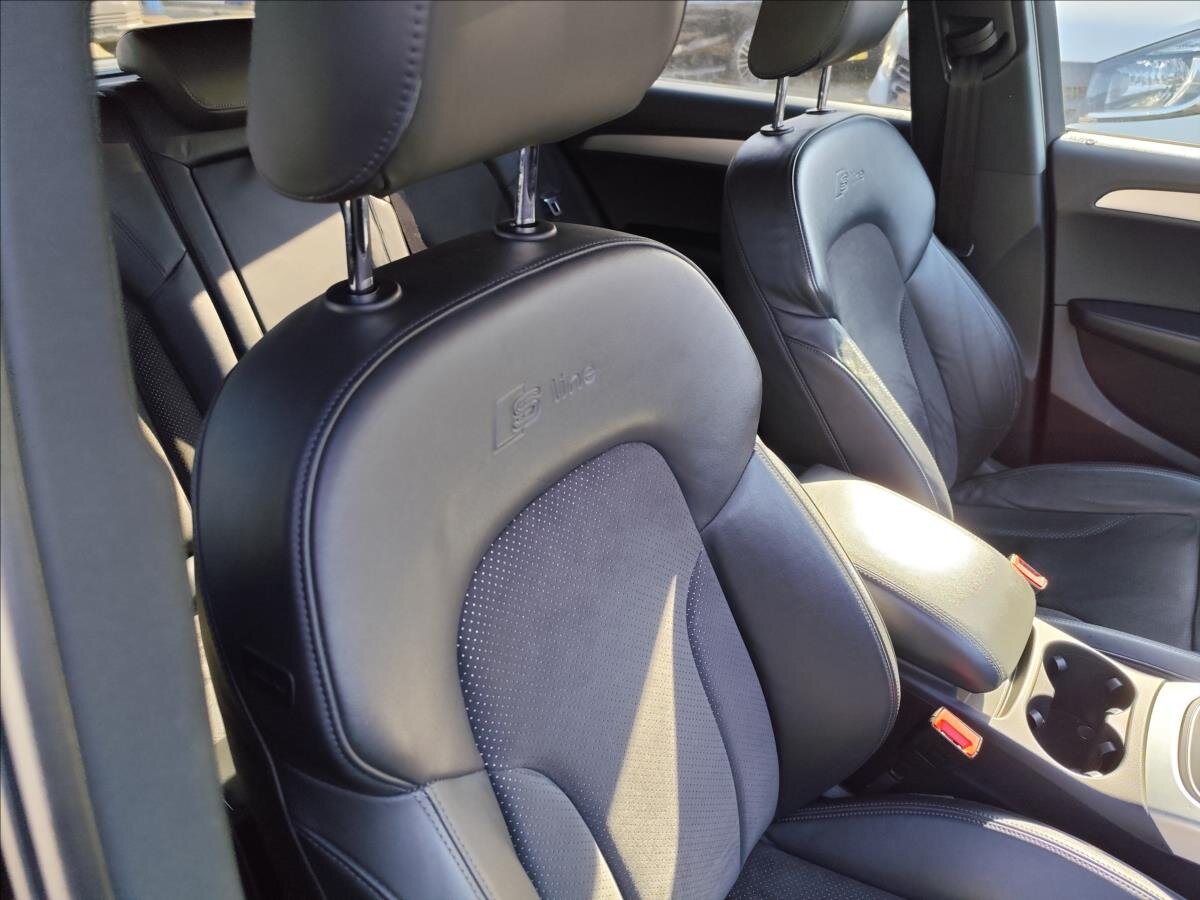 Audi Q5 Kombi 3,0 l 176 kw