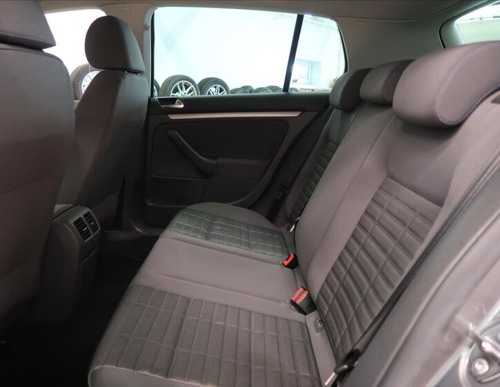 Volkswagen Golf Hatchback 1,4 l 59 kw