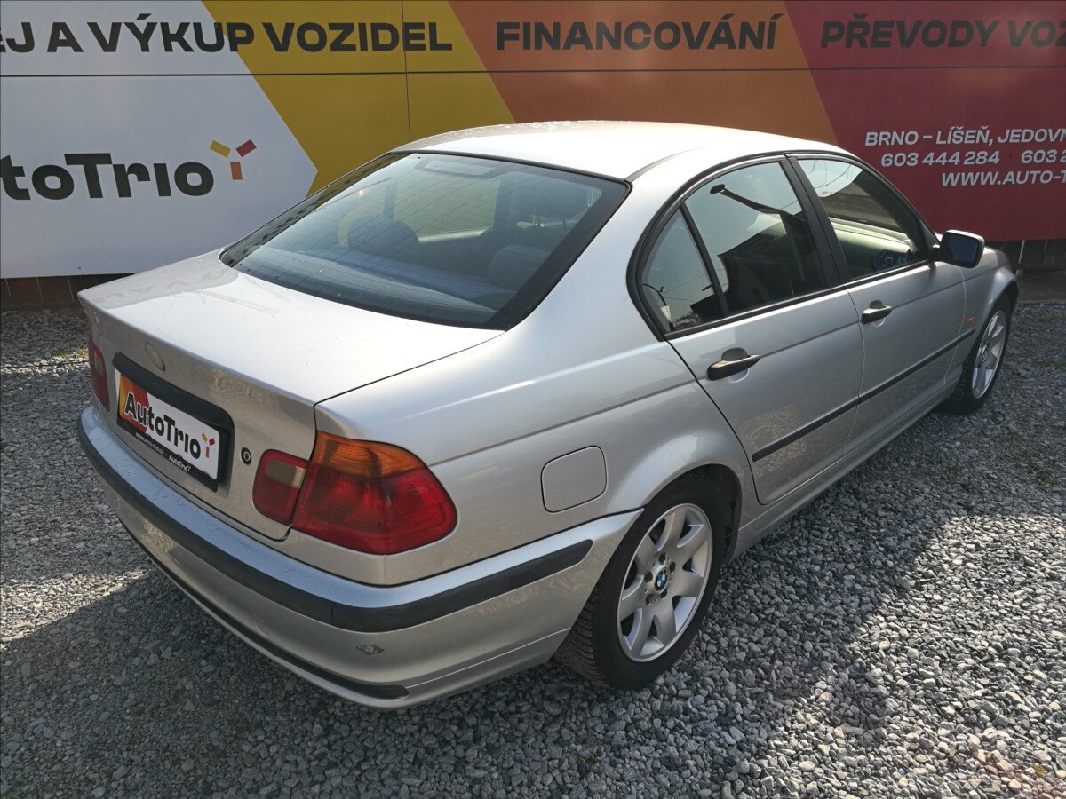 BMW Řada 3 Sedan / Limuzína 2,0 l 100 kw