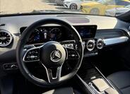 Mercedes-Benz GLB 10