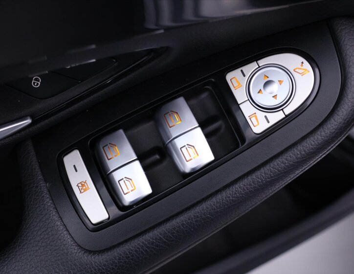 Mercedes-Benz Třídy C 16