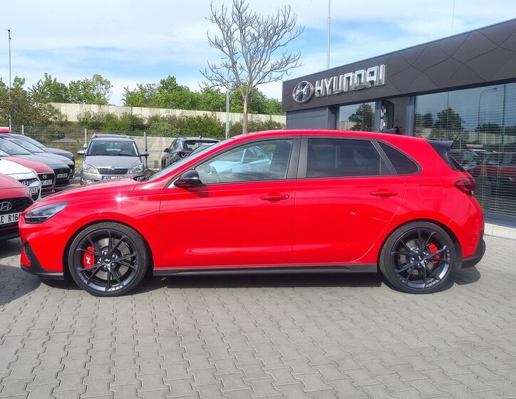 Hyundai i30 Hatchback 2,0 l 206 kw