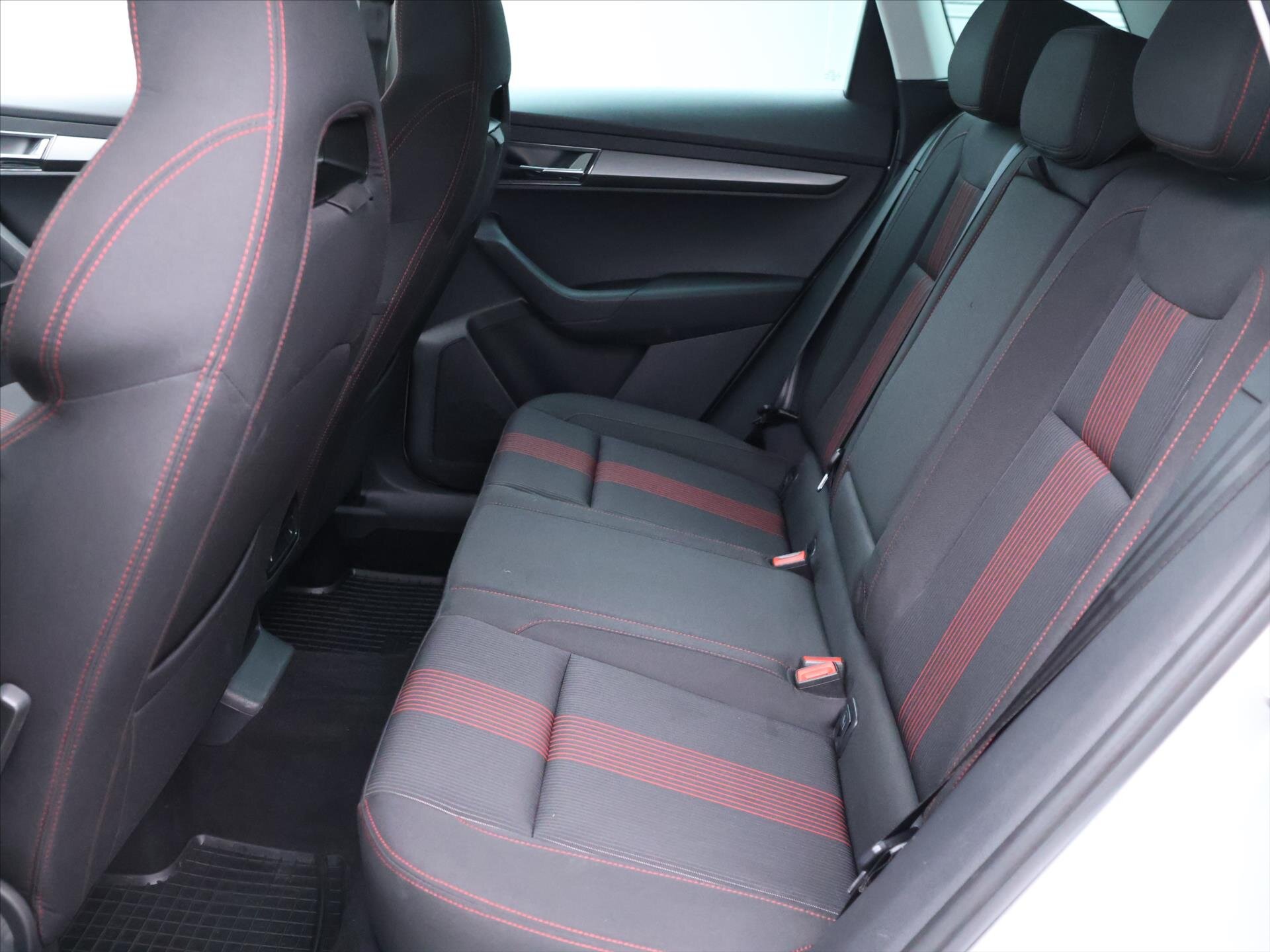 Škoda Karoq SUV 2,0 l 110 kw