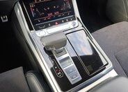 Audi Q8 SUV / Terénní 3,0 l 210 kw