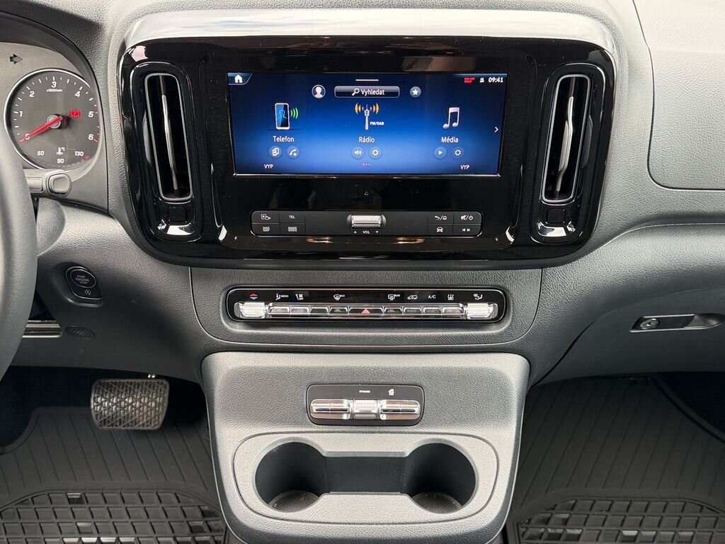 Mercedes-Benz Vito Skříň 2,0 l 140 kw